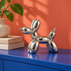 Escultura Cão Balão Metalizado prata em decoração colorida
